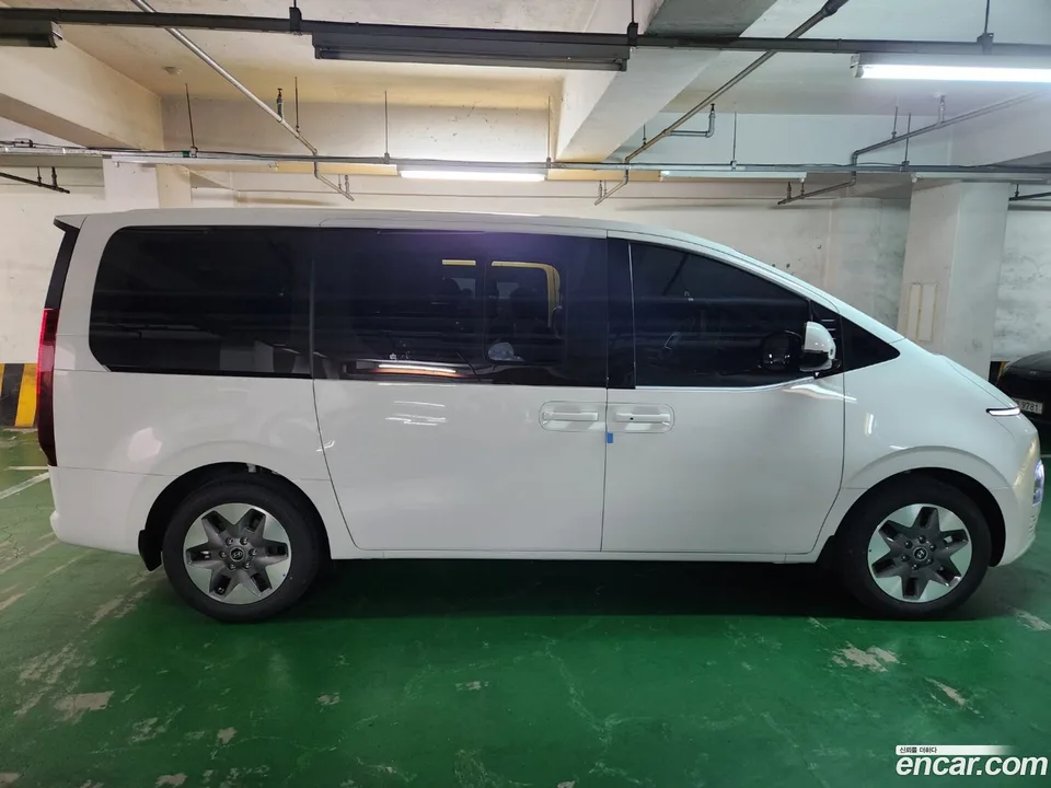 Hyundai Staria HEV 1.6 11 2025 — миниатюра 4