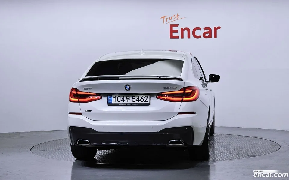 BMW 6 Series GT 620d xDrive M 2022 — миниатюра 4