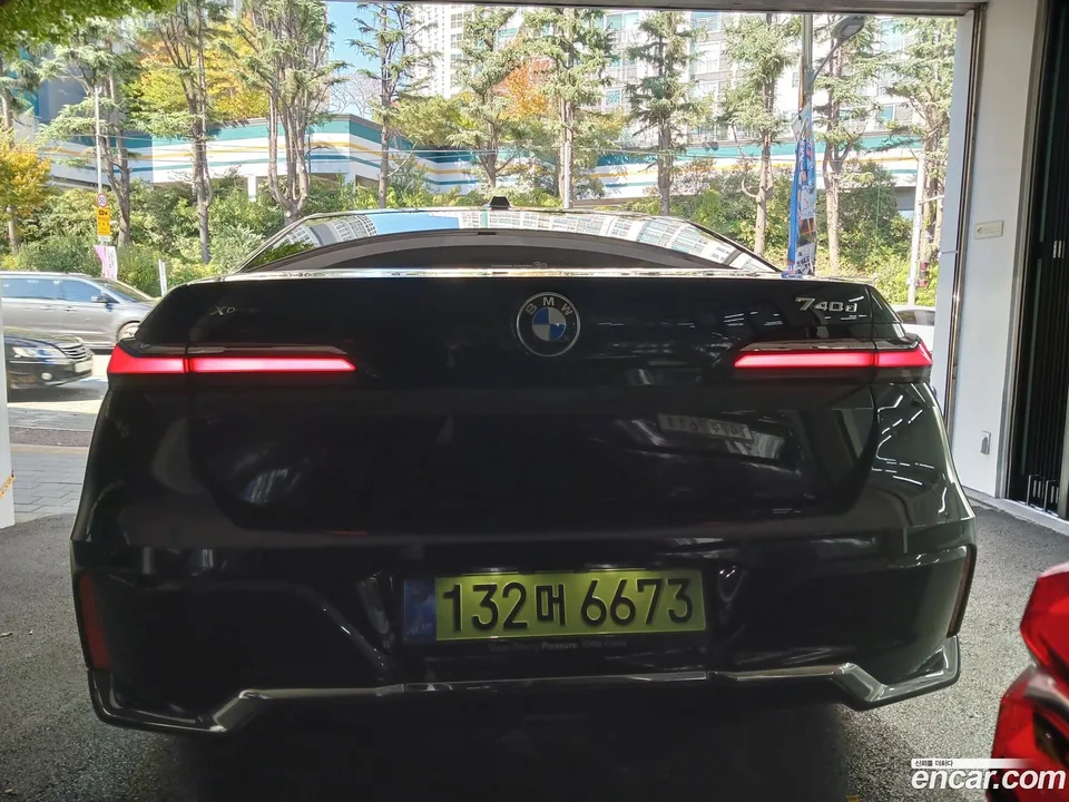 BMW 7 Series 740d xDrive M 2025 — миниатюра 2