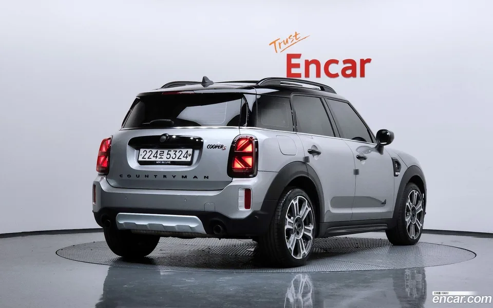 MINI Cooper S Countryman ALL4 2023 — миниатюра 2
