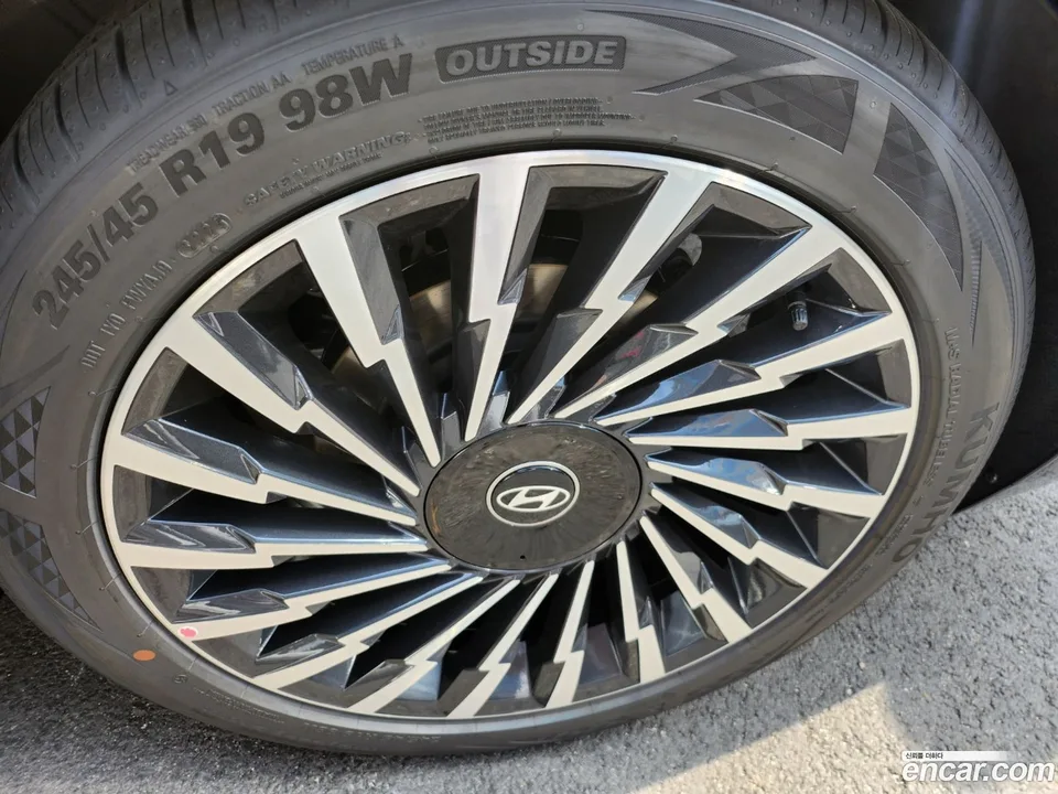 Hyundai Grandeur Hybrid 2025 — миниатюра 5