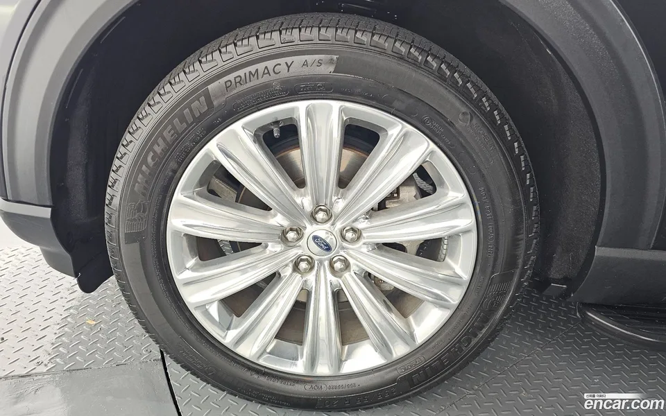 Ford Explorer 2.3 4WD 2022 — миниатюра 2