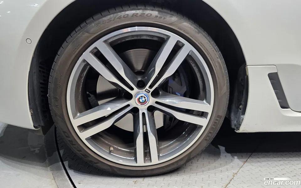 BMW 6 Series GT 630i xDrive M 2022 — миниатюра 4