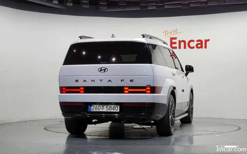 Hyundai SantaFe HEV 1.6 4WD 2023 — миниатюра 4