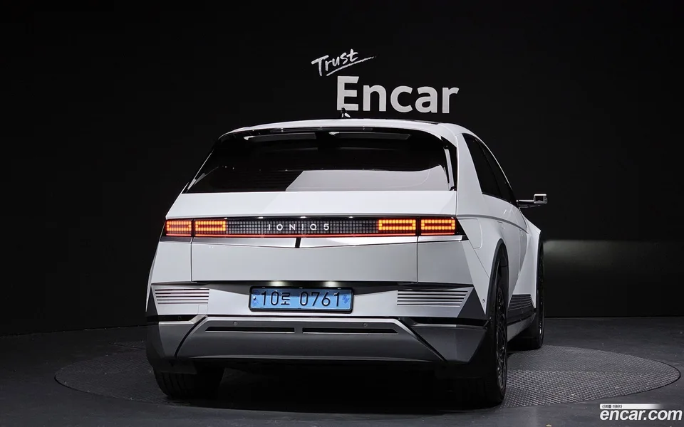 Hyundai Ioniq 5 2023 — миниатюра 4