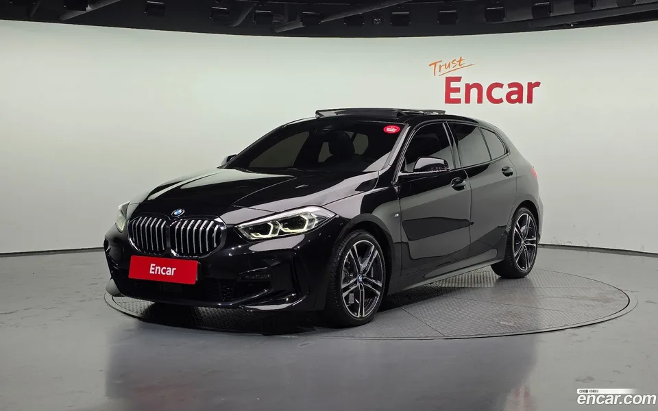 BMW 1 Series 120i M 2024 — фото 1, купить с доставкой в Москву