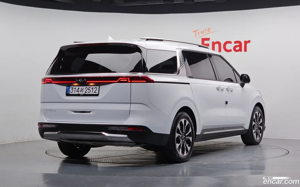 Kia Carnival 9 2022 — миниатюра 2