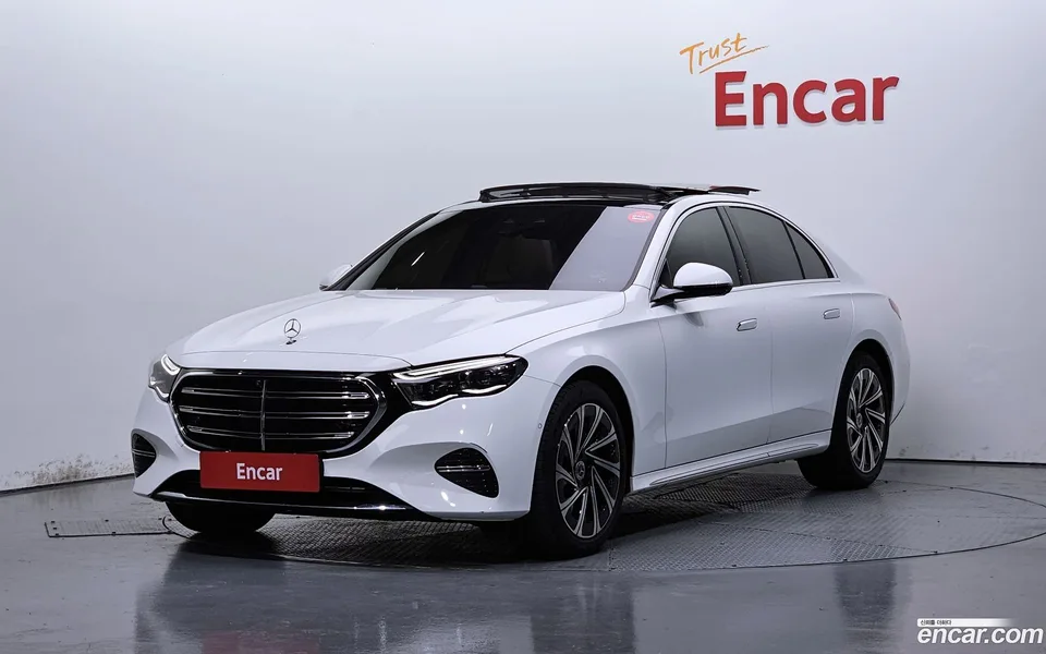 Mercedes-Benz E-Class E300 4MATIC 2024 — фото 1, купить с доставкой в Москву