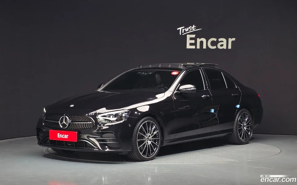 Mercedes-Benz E-Class E350 4MATIC AMG Line 2022 — фото 1, купить с доставкой в Москву