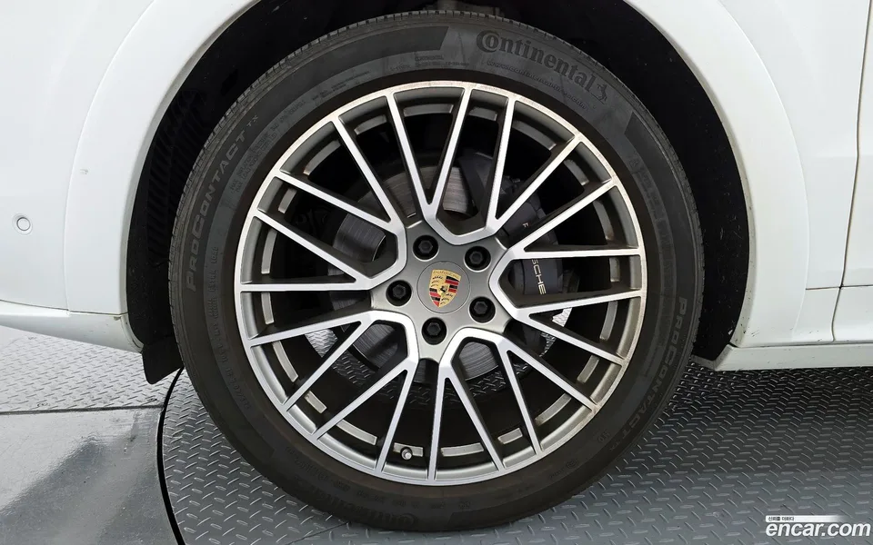Porsche Cayenne 3.0 2023 — миниатюра 5