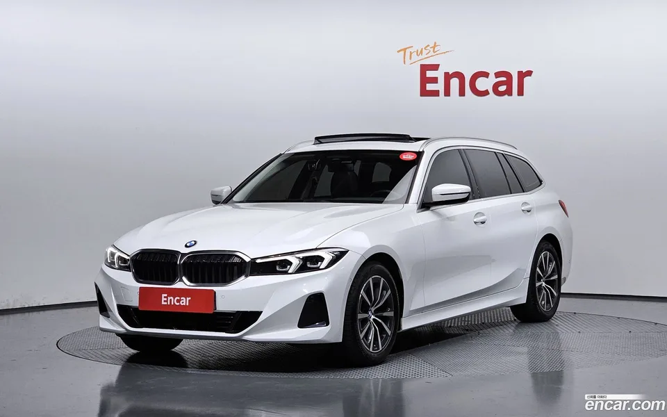 BMW 3 Series 320d 2023 — фото 1, купить с доставкой в Москву