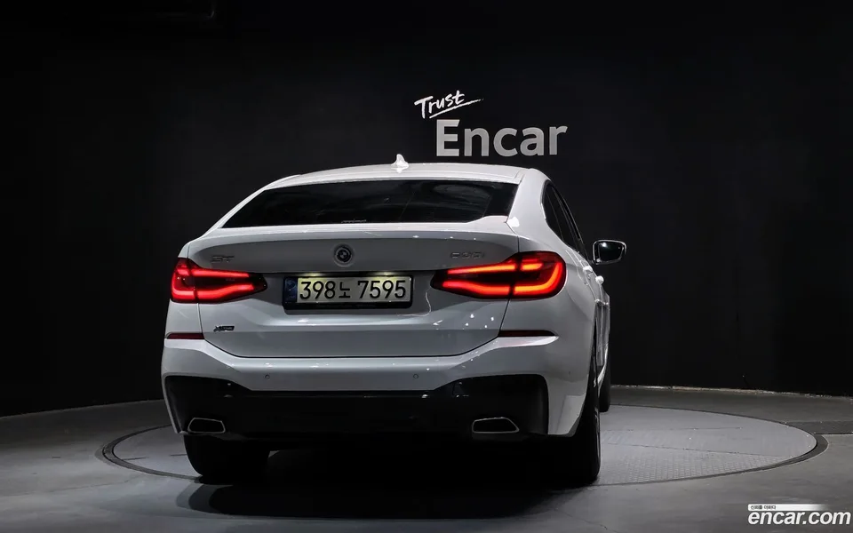 BMW 6 Series GT 630i xDrive M 2022 — миниатюра 4