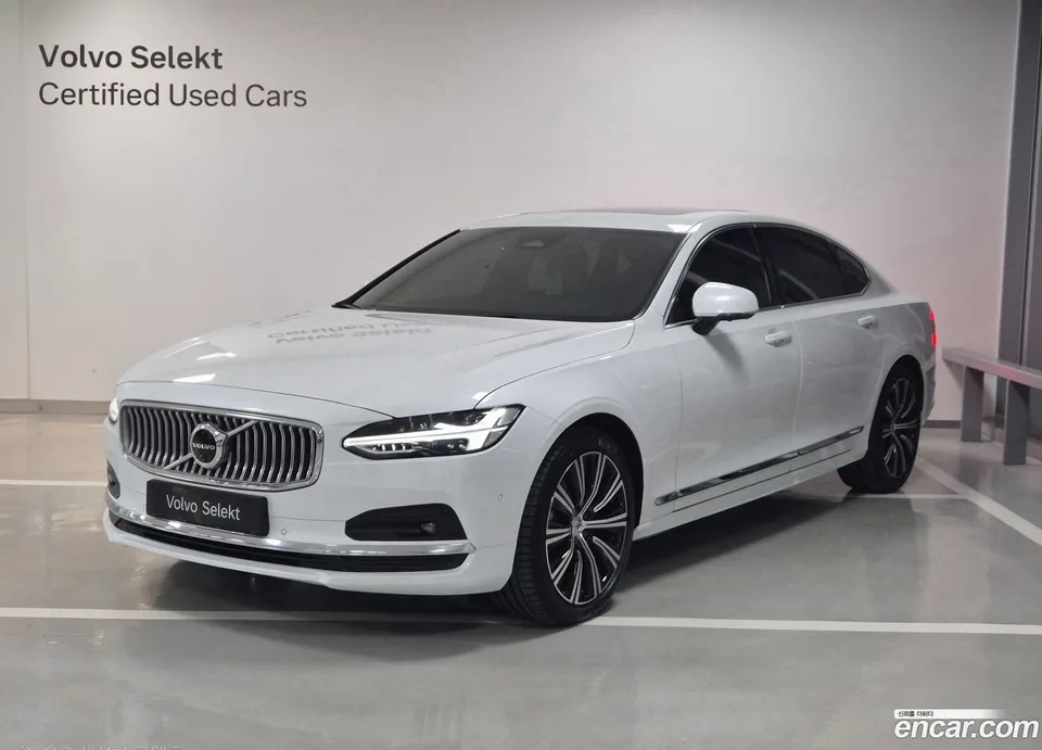 Volvo S90 B5 2024 — фото 1, купить с доставкой в Москву