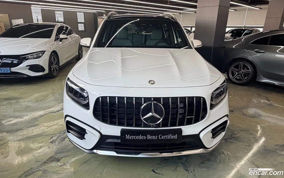 Mercedes-Benz GLB-Class AMG GLB35 4MATIC 2025 — миниатюра 3