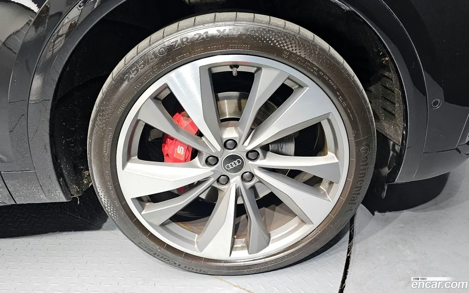 Audi SQ5 3.0 TFSI 2022 — миниатюра 5