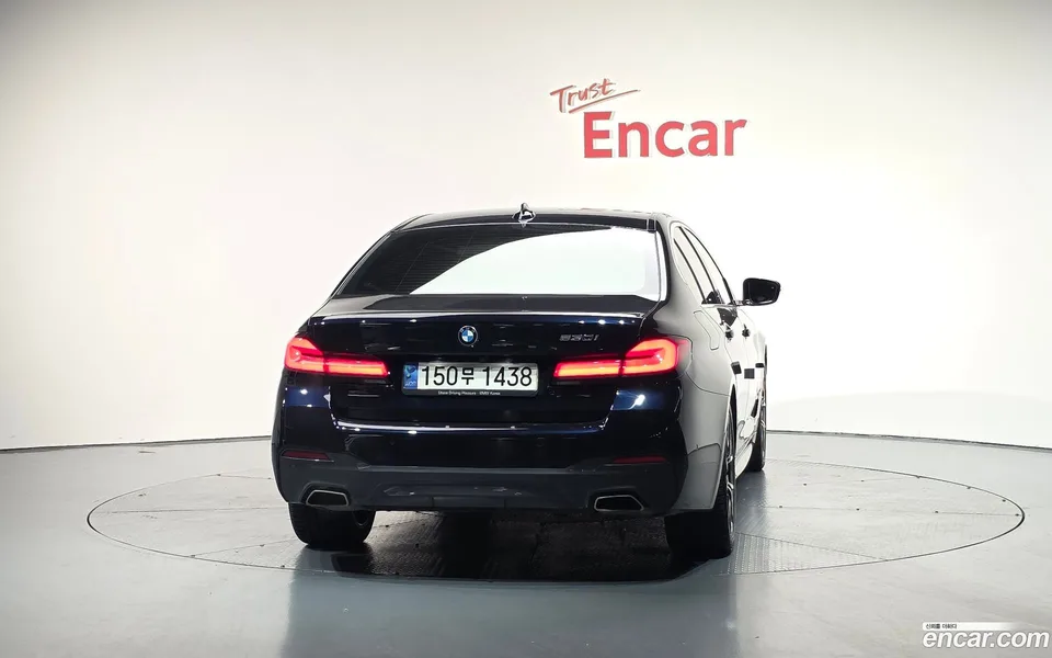 BMW 5 Series 530i M 2023 — миниатюра 4