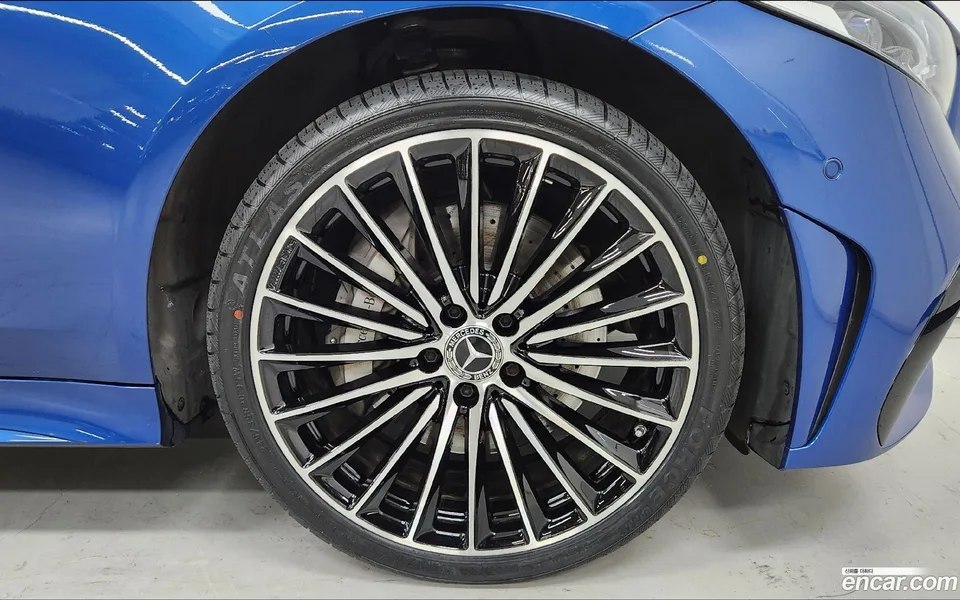 Mercedes-Benz CLS-Class CLS450 4MATIC AMG Line 2022 — миниатюра 2