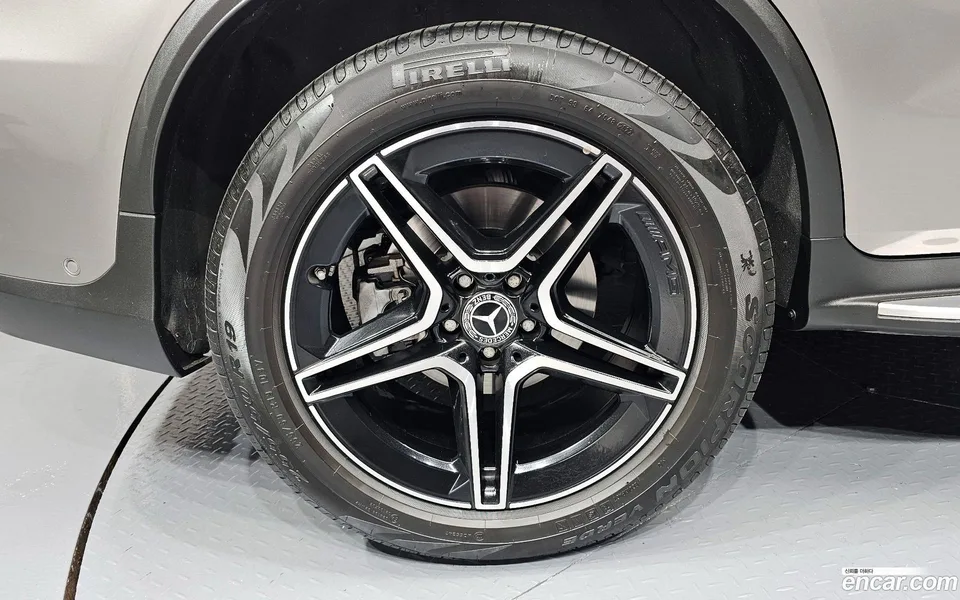 Mercedes-Benz GLC-Class GLC300 4MATIC 2022 — миниатюра 2