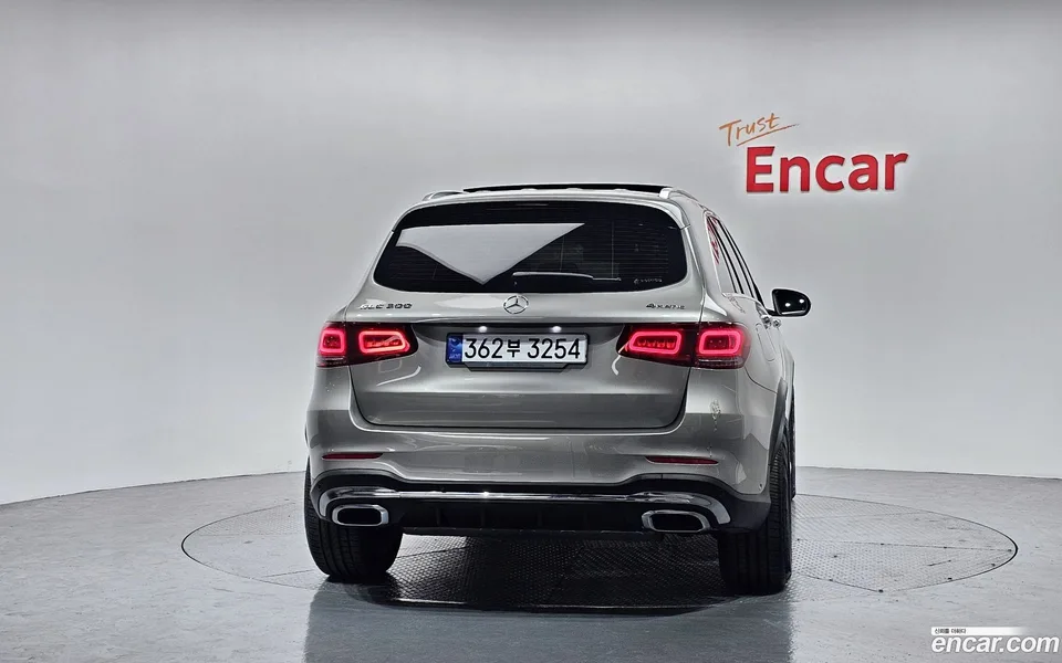 Mercedes-Benz GLC-Class GLC300 4MATIC 2022 — миниатюра 4