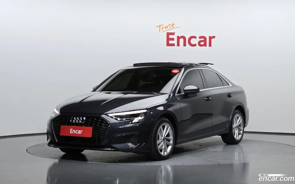 Audi A3 (8Y) 40 TFSI 2023 — фото 1, купить с доставкой в Москву