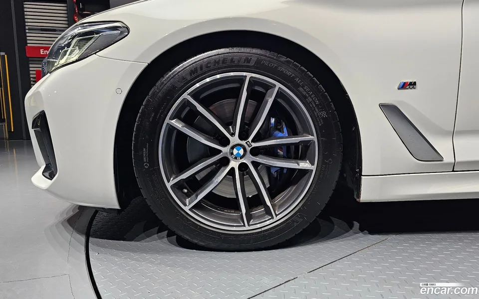 BMW 5 Series 520i M 2022 — миниатюра 2