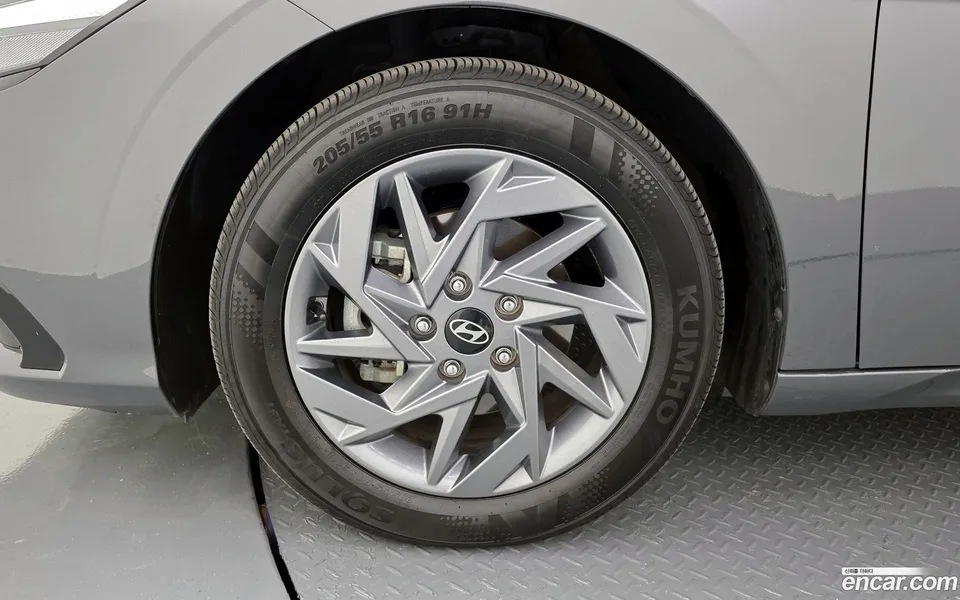 Hyundai Avante CN7 1.6 2023 — thumbnail 2