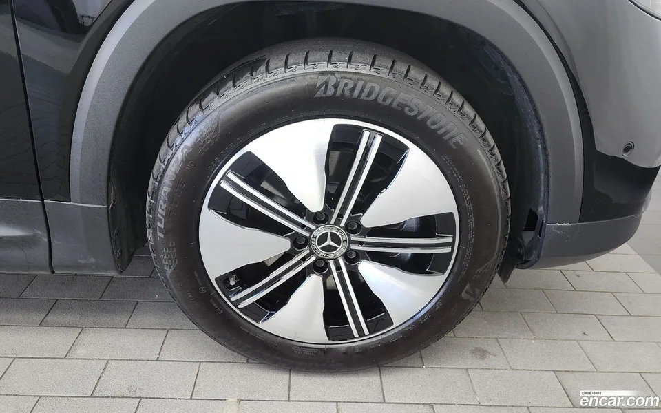 Mercedes-Benz EQB EQB300 4MATIC 2024 — миниатюра 5