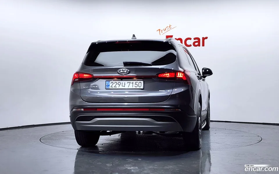 Hyundai SantaFe 2.2 4WD 2023 — миниатюра 4