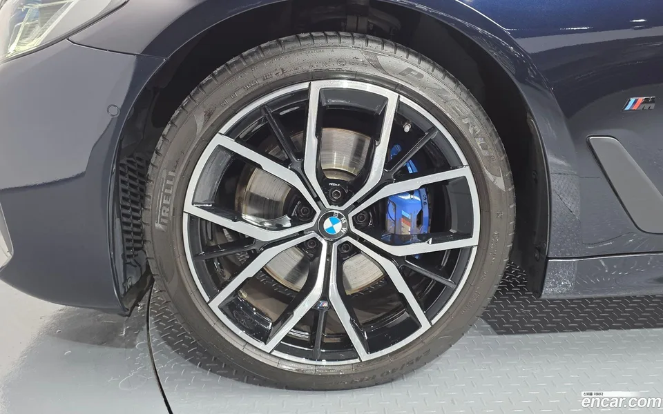BMW 5 Series 530i M 2023 — миниатюра 2