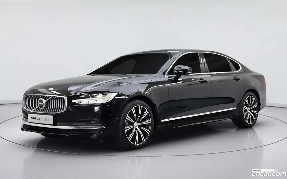 Volvo S90 B5 2024 — фото 1, купить с доставкой в Москву