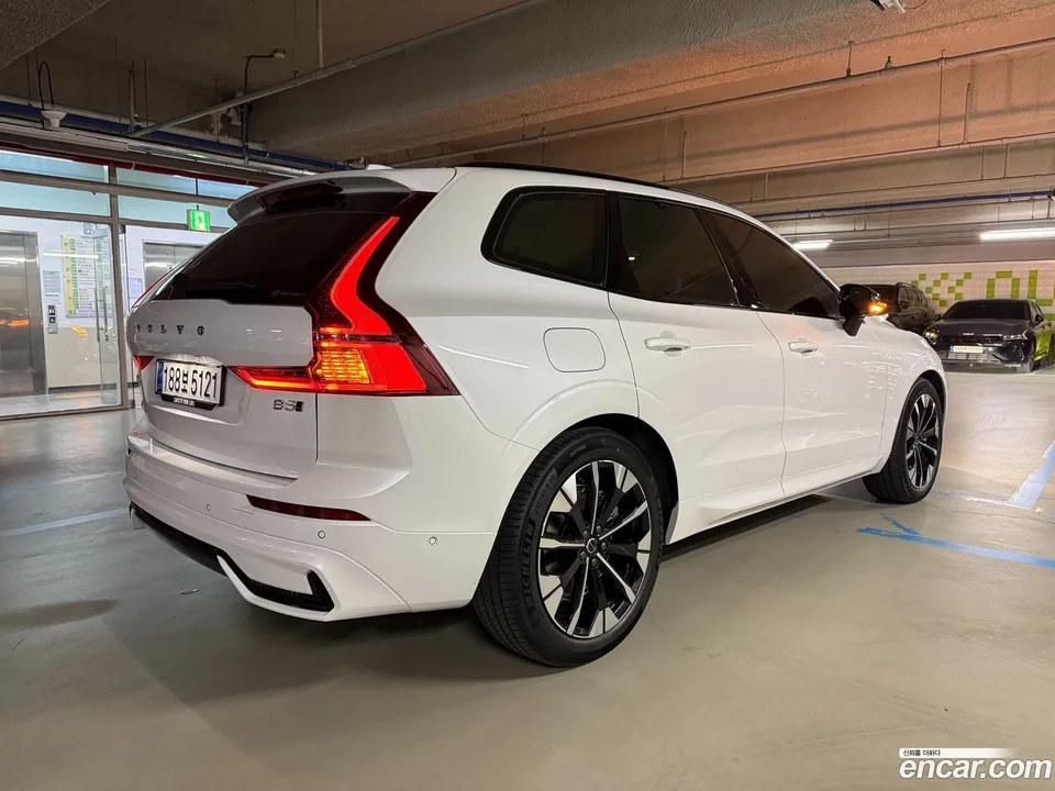 Volvo XC60 B5 2025 — миниатюра 5