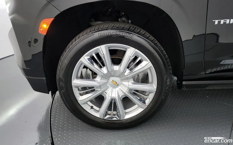 Chevrolet Tahoe 6.2 4WD 2022 — миниатюра 5