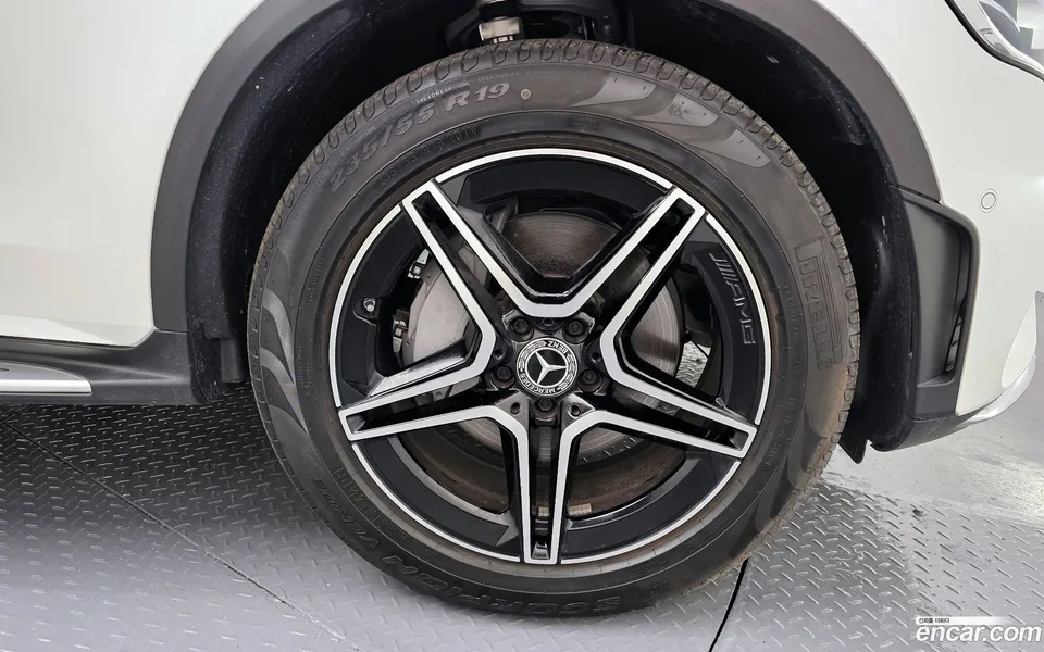 Mercedes-Benz GLC-Class GLC300 4MATIC 2022 — миниатюра 2