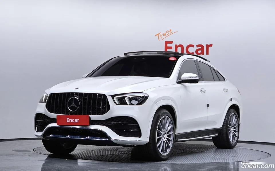 Mercedes-Benz GLE-Class GLE400d 4MATIC 2023 — фото 1, купить с доставкой в Москву