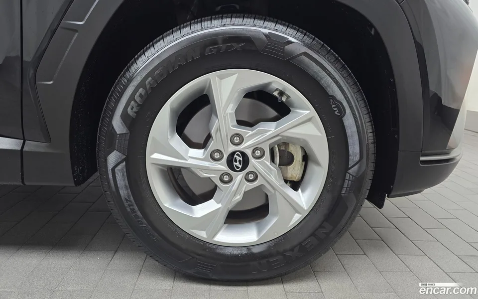 Hyundai Tucson 2.0 2WD 2023 — миниатюра 2