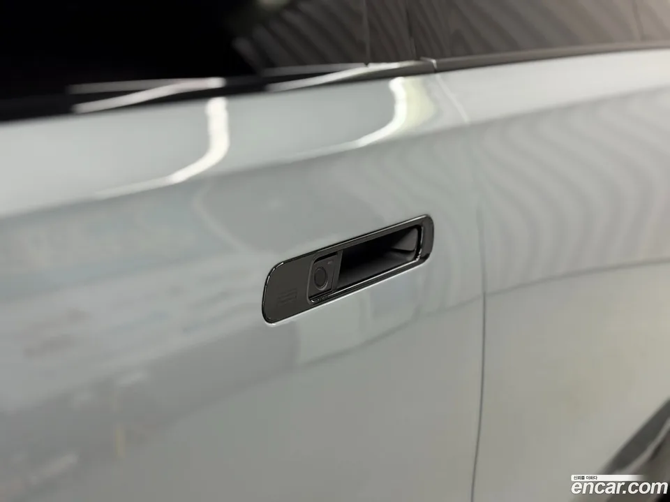 BMW 7 Series 740d xDrive M 2025 — миниатюра 2