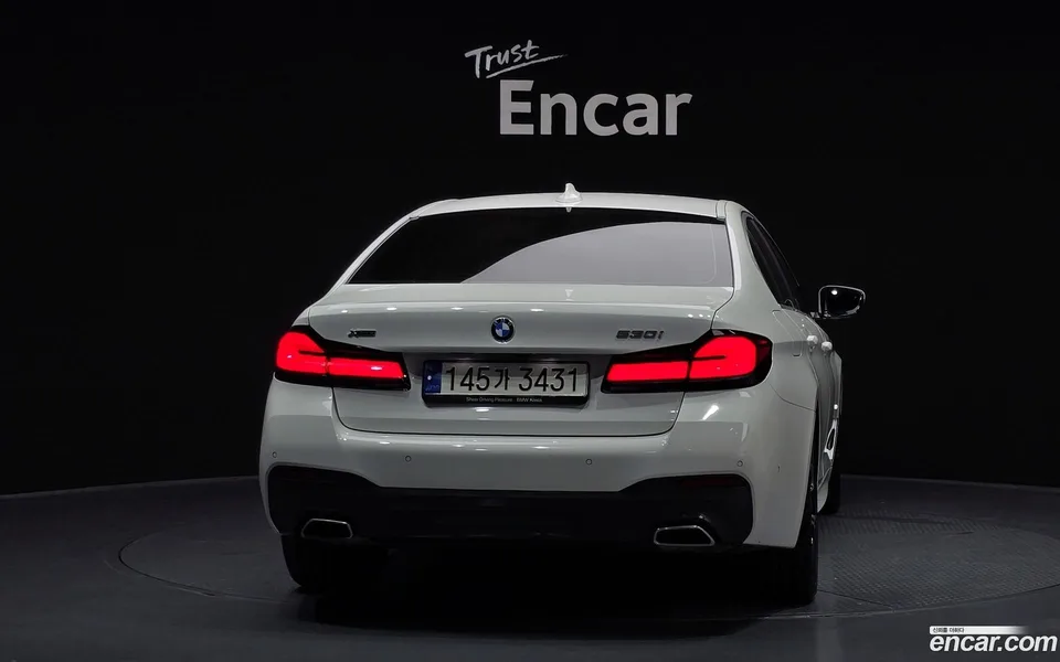 BMW 5 Series 530i xDrive M 2022 — миниатюра 4