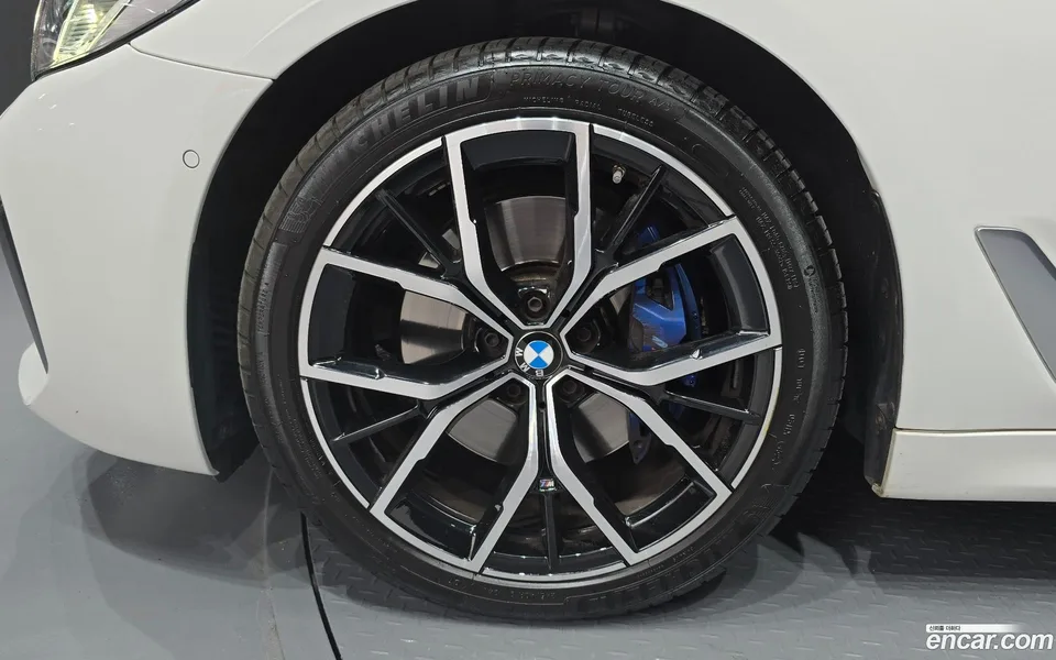 BMW 5 Series 530i xDrive M 2022 — миниатюра 5