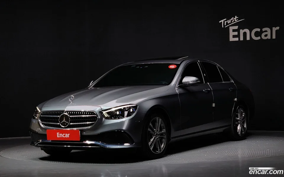 Mercedes-Benz E-Class E350 4MATIC 2022 — фото 1, купить с доставкой в Москву