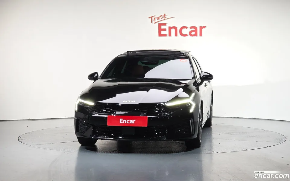 Kia K5 Hybrid 2025 — миниатюра 3