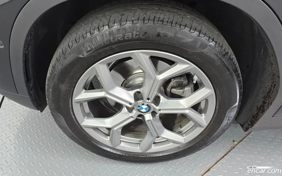 BMW X4 xDrive20i xLine 2022 — миниатюра 2