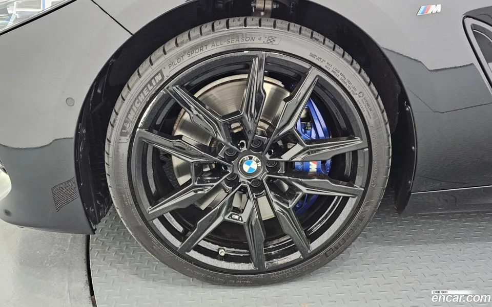 BMW 8 Series M850i xDrive 2023 — миниатюра 2