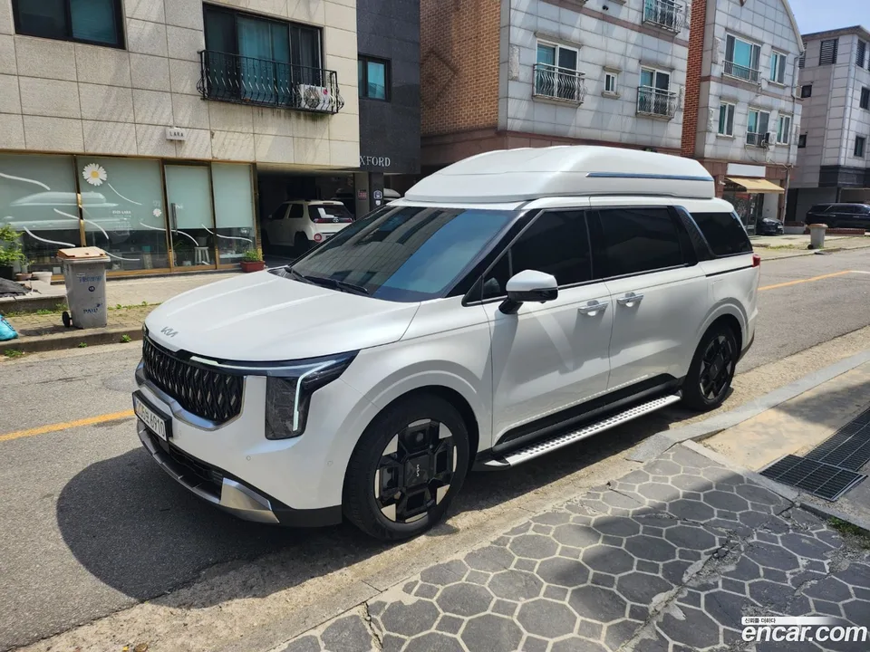 Kia Carnival 9 2024 — фото 1, купить с доставкой в Москву