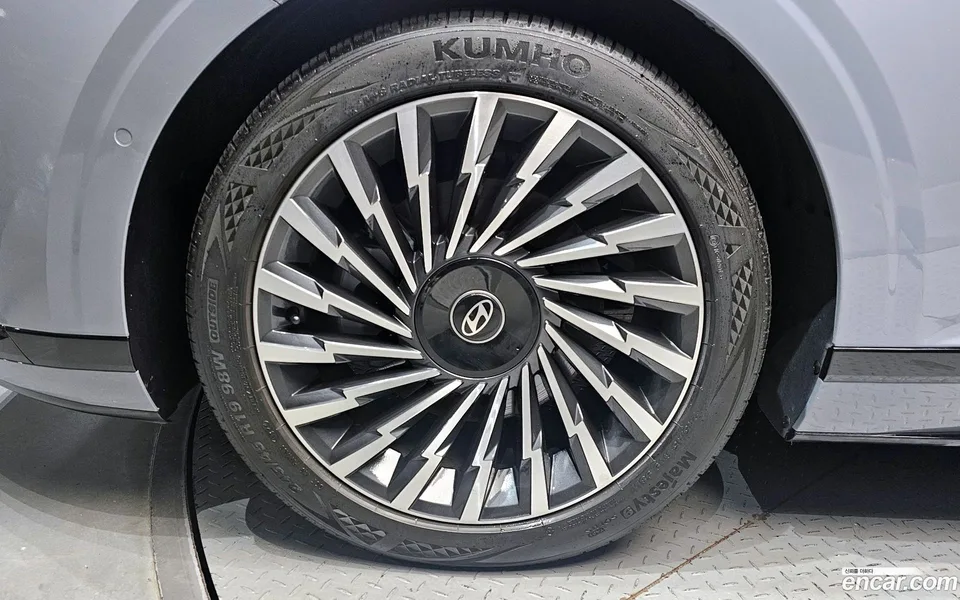 Hyundai Grandeur 2.5 2WD 2024 — миниатюра 5