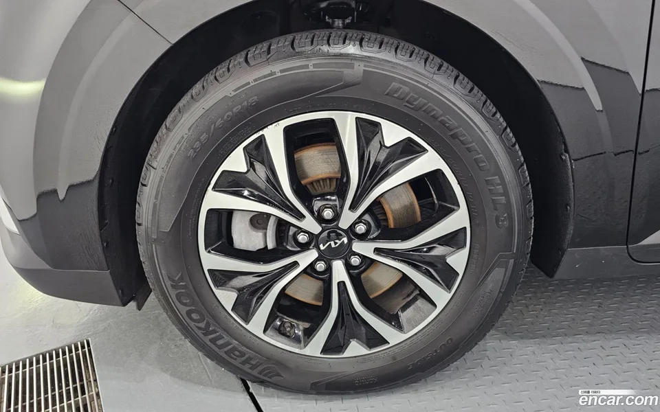 Kia Carnival 9 2022 — thumbnail 2