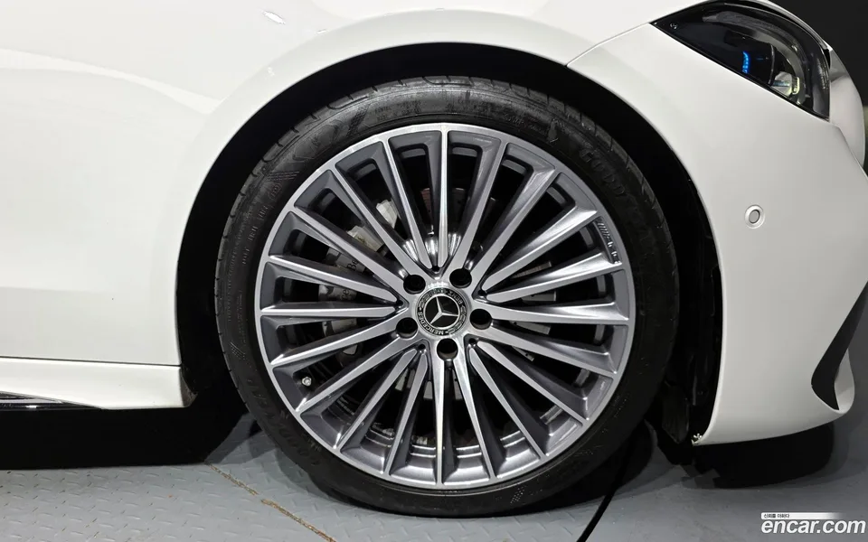Mercedes-Benz C-Class C300 AMG Line 2022 — миниатюра 5
