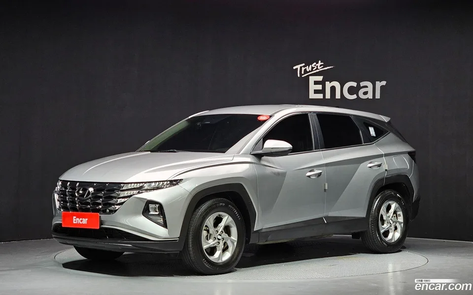 Hyundai Tucson 2.0 2WD 2023 — фото 1, купить с доставкой в Москву