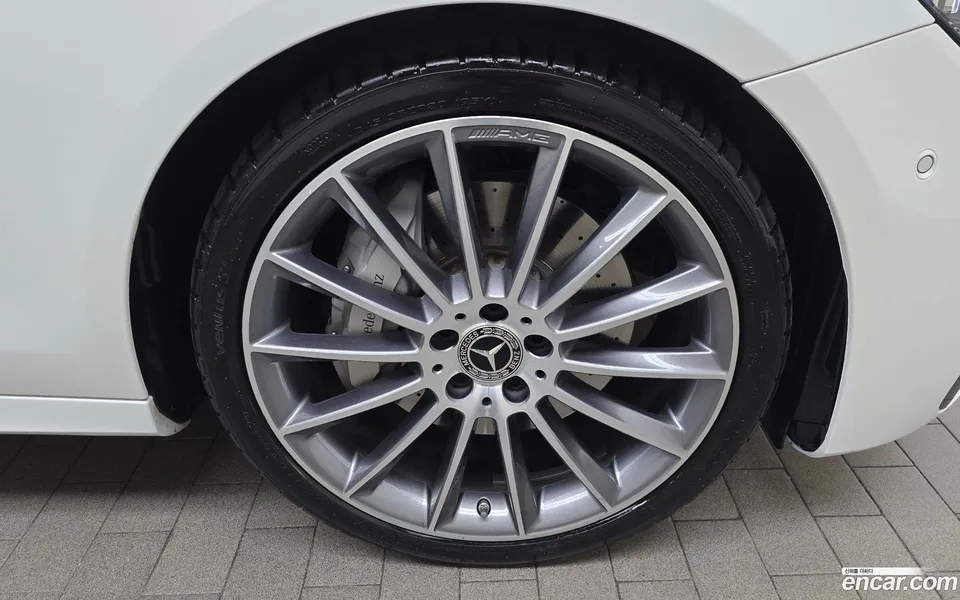 Mercedes-Benz E-Class E350 4MATIC AMG Line 2022 — миниатюра 5