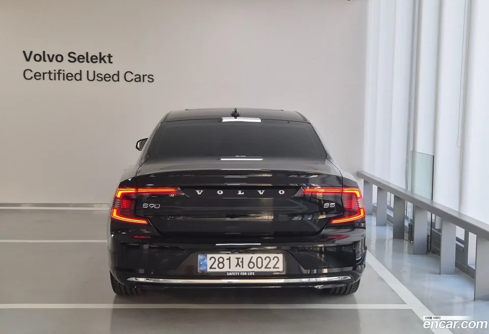 Volvo S90 B5 2024 — миниатюра 4