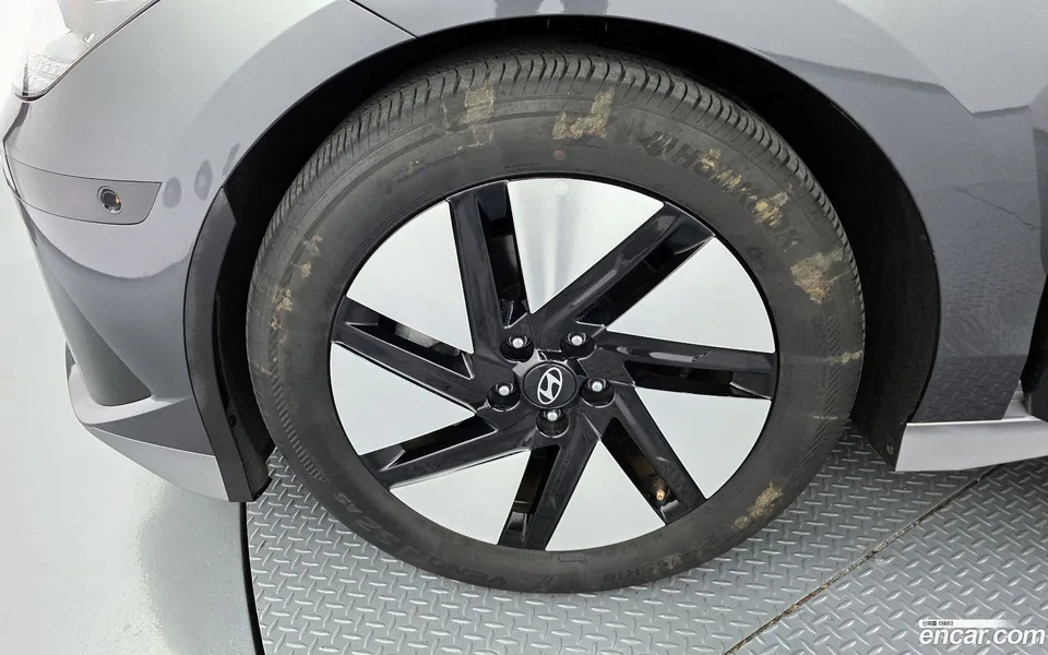 Hyundai Ioniq 6 2023 — миниатюра 2